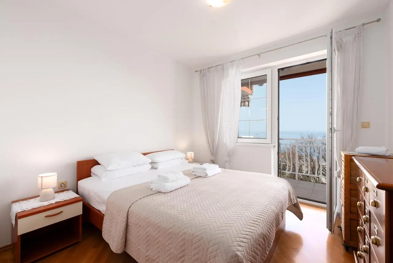 Cozy Apartment Bosnjak Near Opatija, With Sea View Terrace, Air Condition, Free Private Parking Ičići