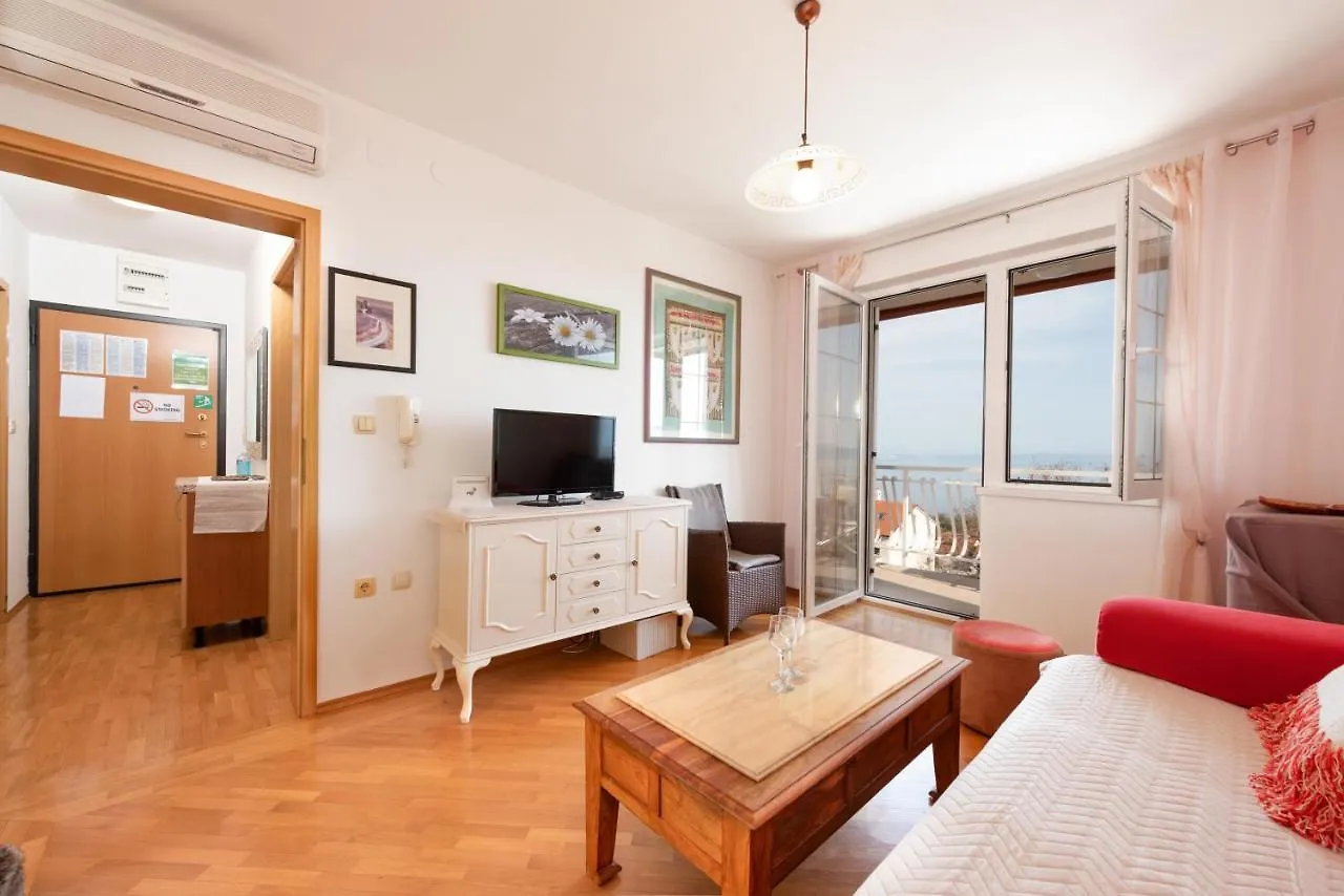 Cozy Apartment Bosnjak Near Opatija, With Sea View Terrace, Air Condition, Free Private Parking Ičići