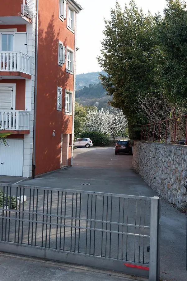 Cozy Apartment Bosnjak Near Opatija, With Sea View Terrace, Air Condition, Free Private Parking Ičići Kroatien