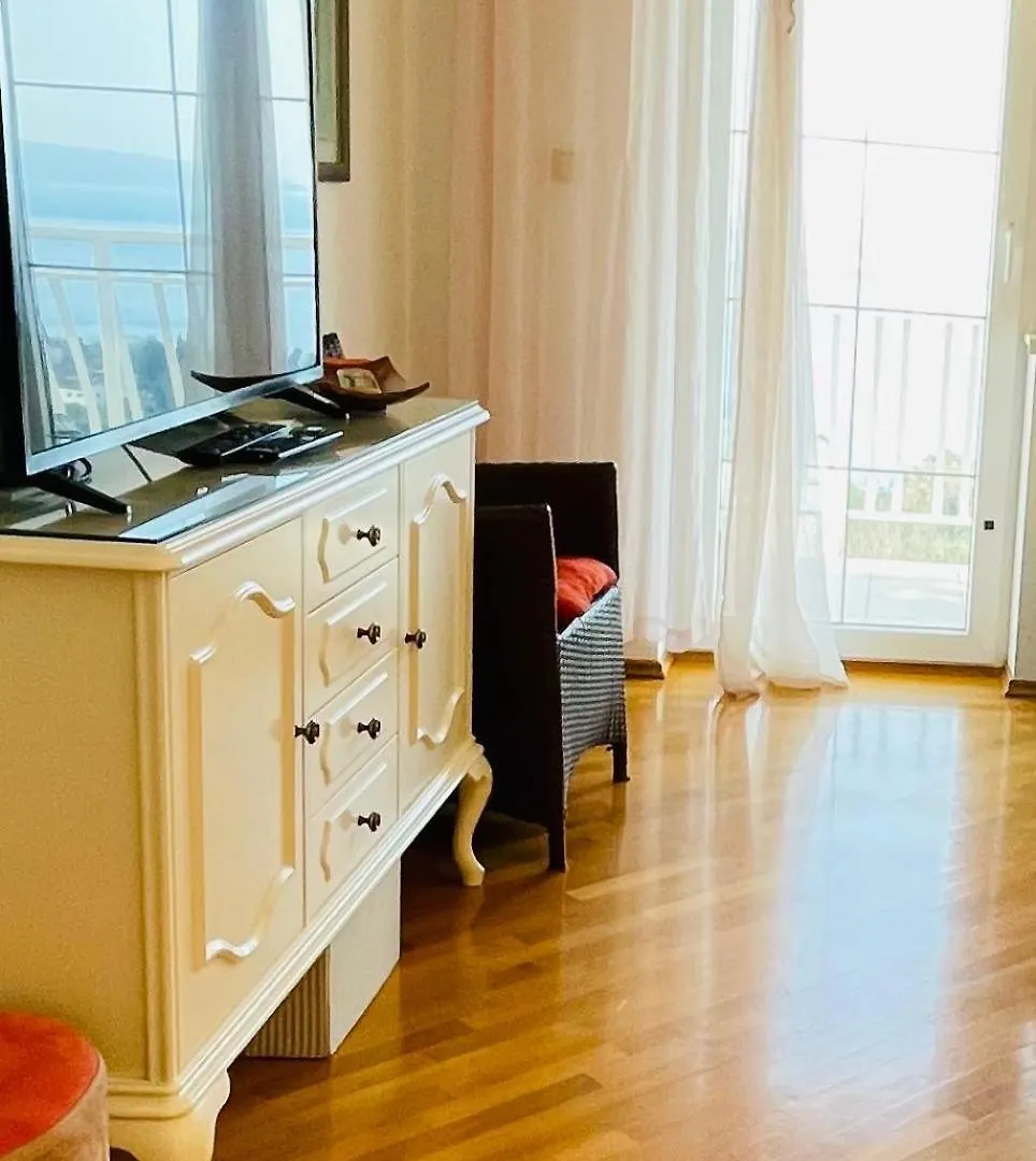 Cozy Apartment Bosnjak Near Opatija, With Sea View Terrace, Air Condition, Free Private Parking Ičići